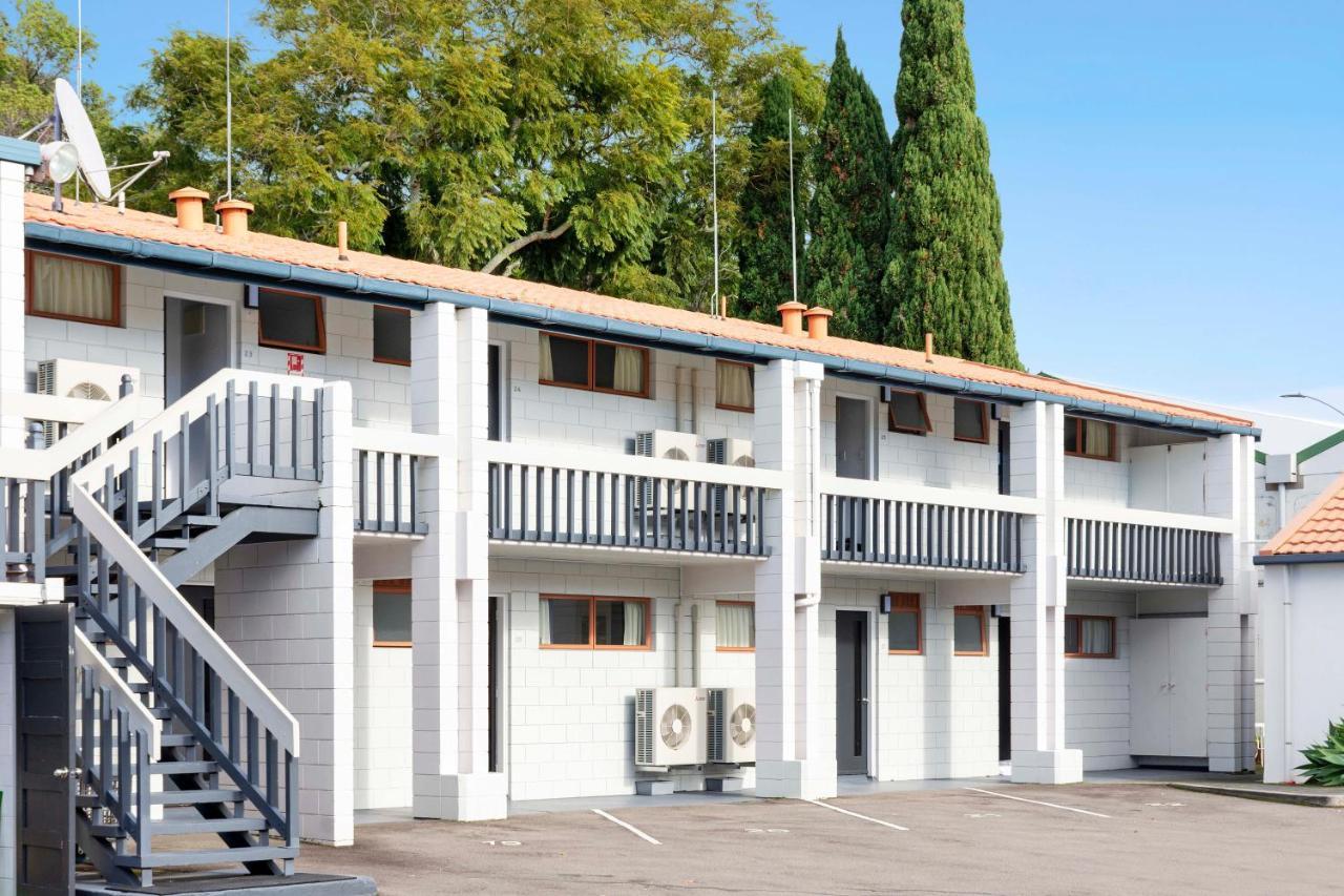 The On The Waterfront Motel